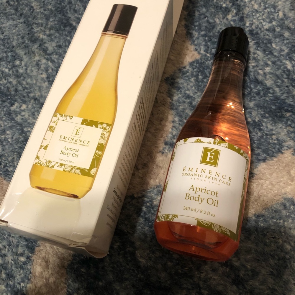 NIB Eminence apricot body oil Full Size